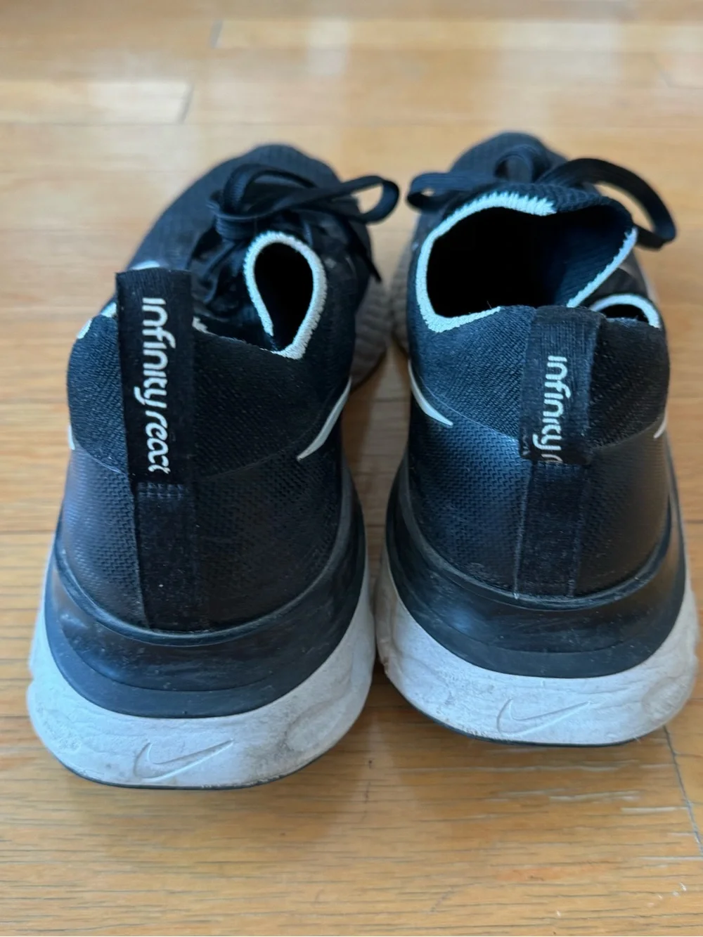 Nike Men's React Flyknit Black and White Running Shoes